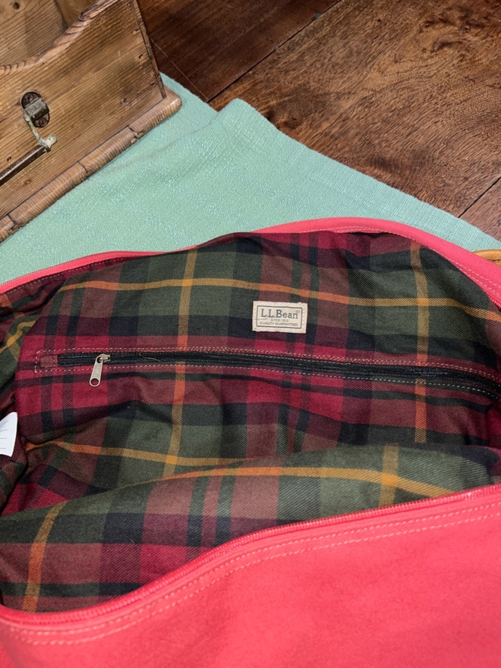 L.L. Bean Boat & Tote Canvas Weekender Duffel - Picture 7 of 10